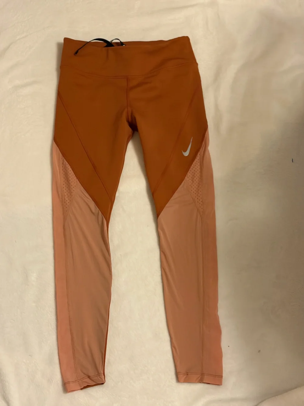 Nike Kids Rust and Peach Colorblock Performance Leggings